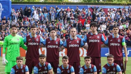 Trabzonspor’dan, Tarihi Başarı UEFA Gençlik Ligi’nde Finale Yükseldi