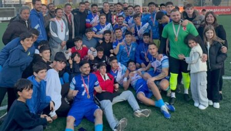 Çukurova Demirspor’dan tarihi başarı: Süper Amatör Lig’e yükseldi